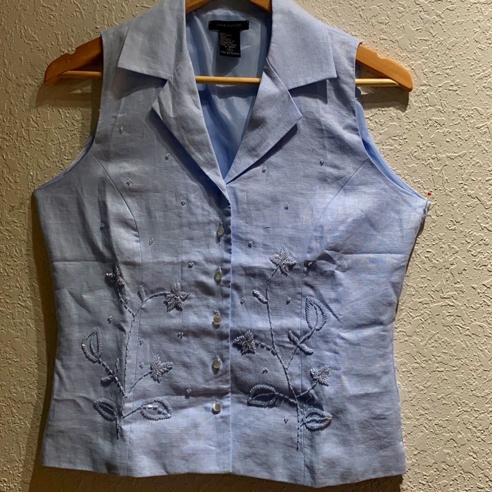 Anne Carson, Beaded, S, Sleeveless, baby blue blouse, 100 % Linen, NWOT
